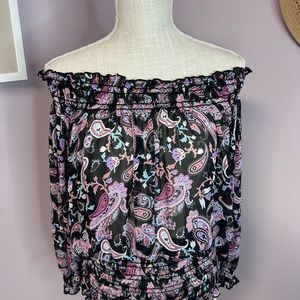 Beautiful paisley print, sheer-  off the shoulder 3/4 sleeve blouse.